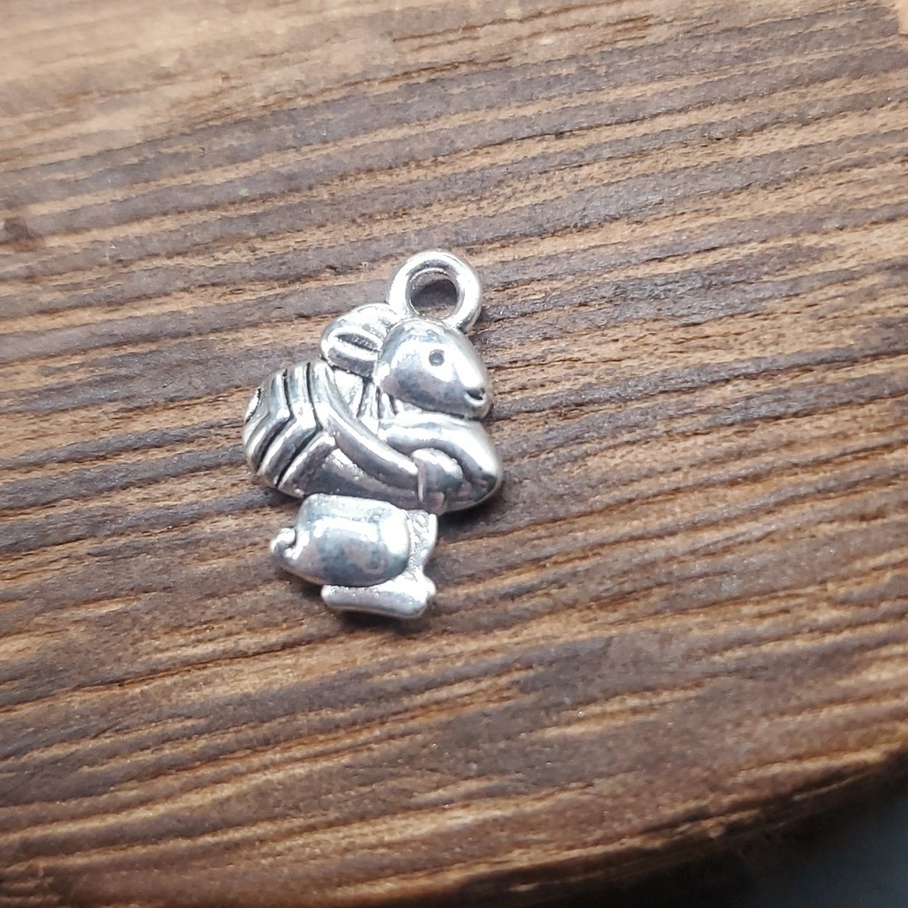 Easter Bunny Sterling Silver Pendant Charm P115‎